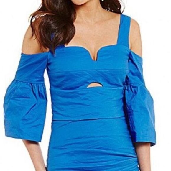 Nicole Miller Hailey Cold Shoulder Top Size Large Cropped Bell Sleeve Blue New - Picture 8 of 8